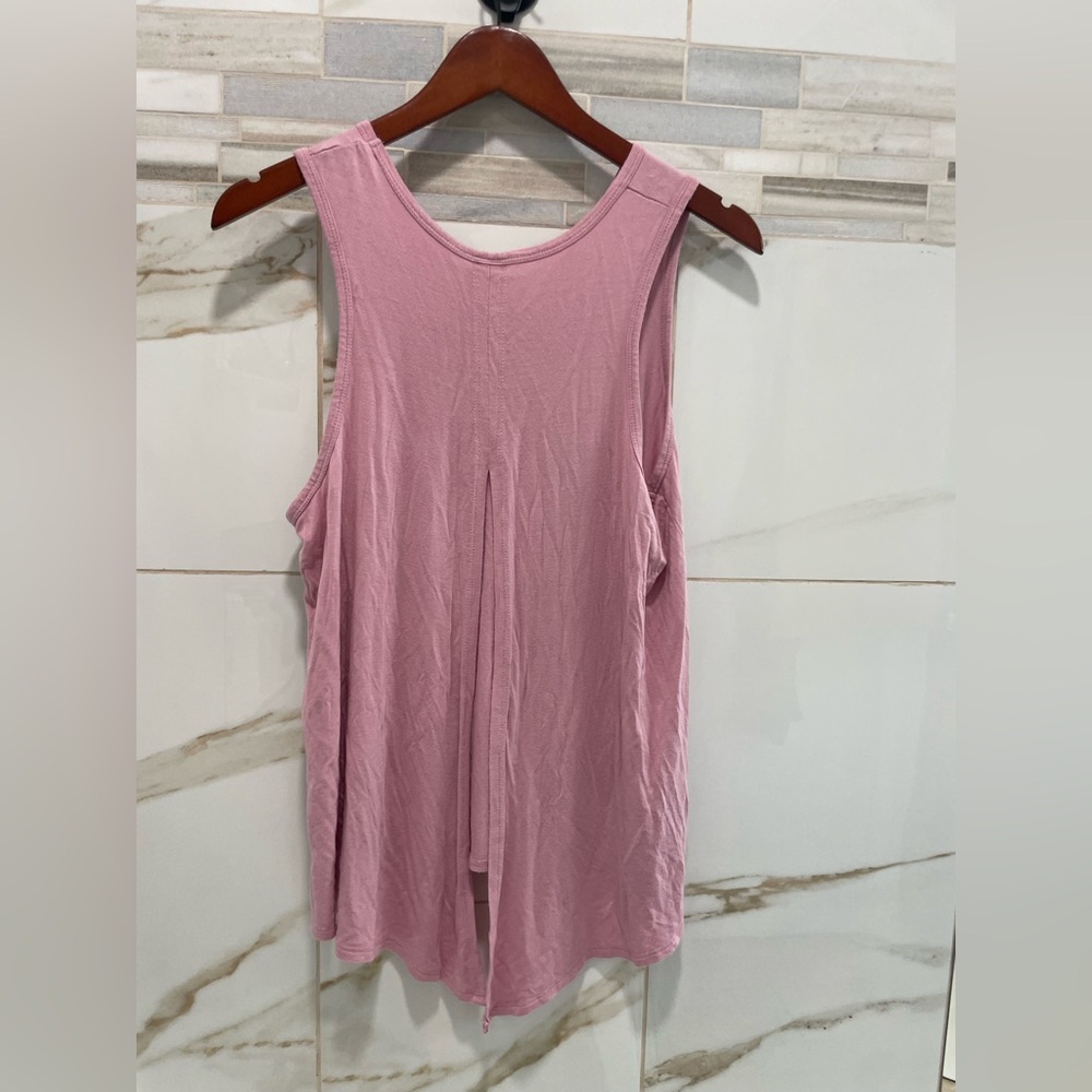 Magic Fit Mauve Sleeveless Tank Top split back rose pink made in USA 🇺🇸😊 M - Picture 3 of 8